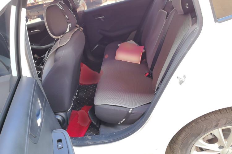 Used Roewe i5 2026 Model 1.5L Manual Comfort Version Left Rear Seat