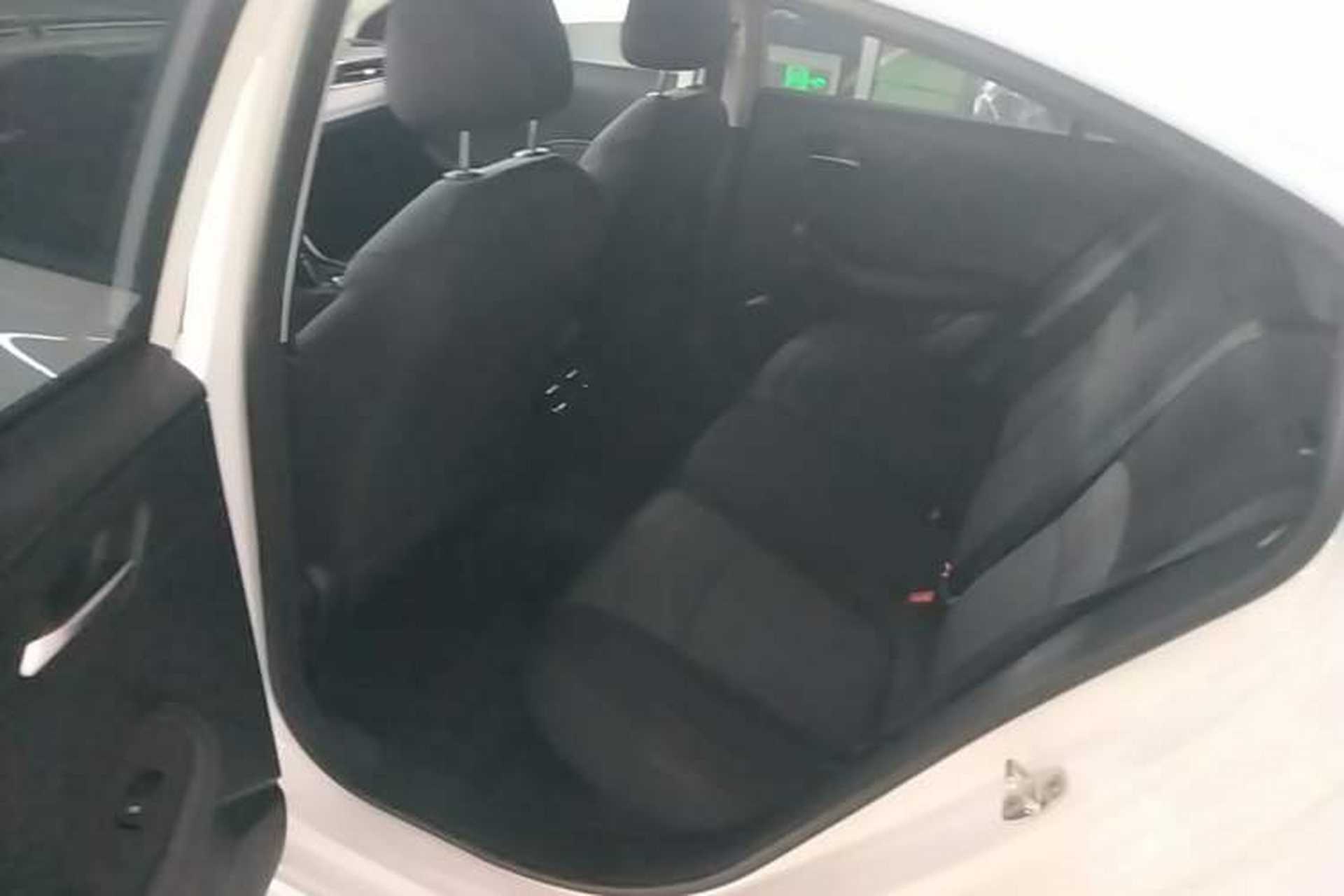 Used Roewe i5 2026 Model 1.5L Manual Comfort Version Left Rear Seat