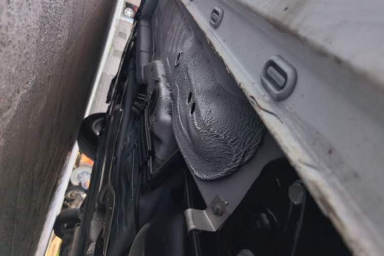 Used Roewe i5 2026 Model 1.5L Manual Comfort Version Left Side Sill
