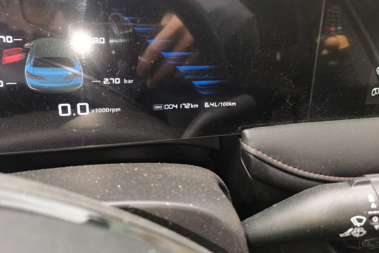Used Roewe i5 2026 Model 1.5L Manual Comfort Version Odometer Close Up
