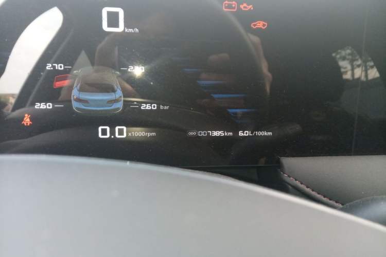 Used Roewe i5 2026 Model 1.5L Manual Comfort Version Odometer Close Up