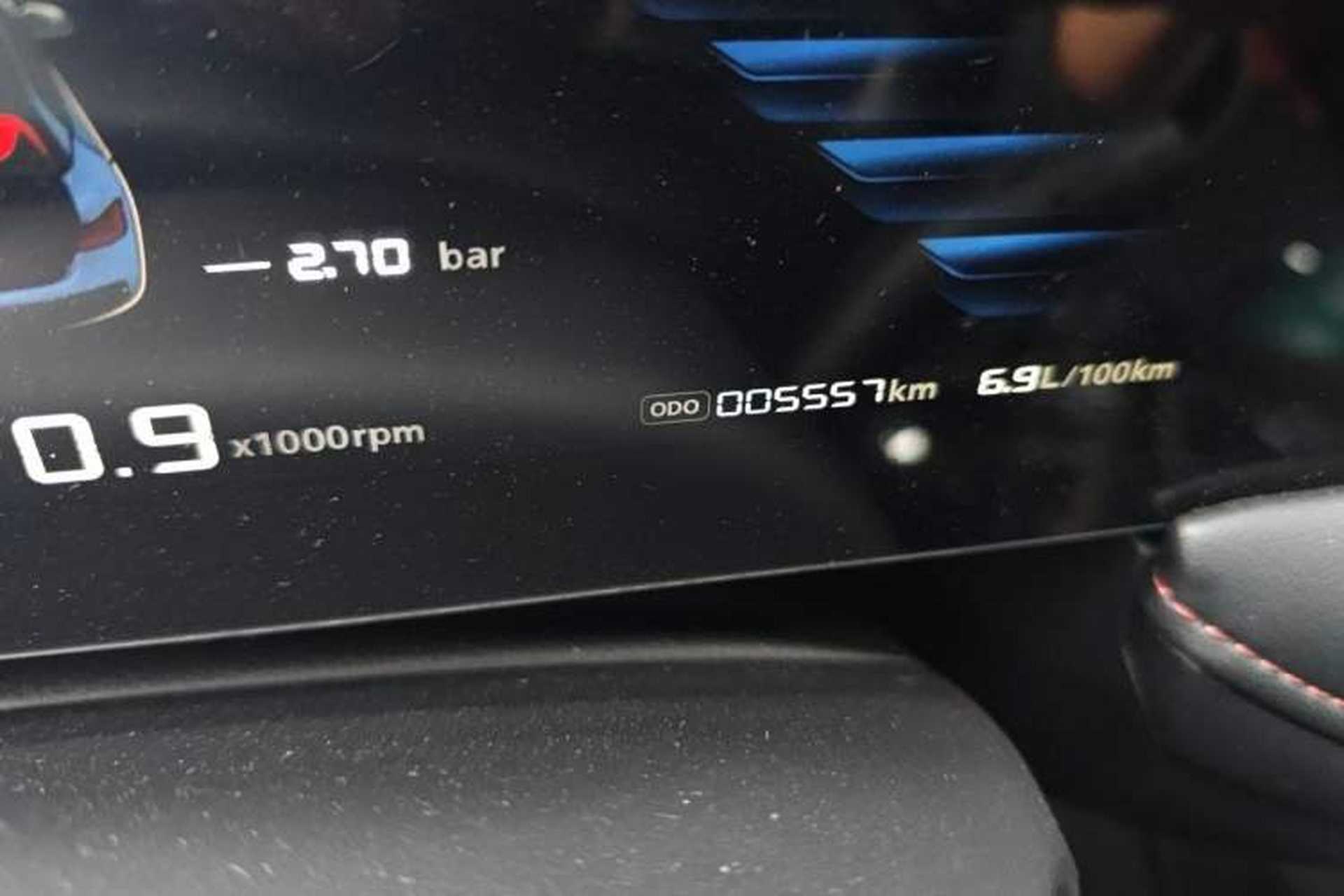 Used Roewe i5 2026 Model 1.5L Manual Comfort Version Odometer Close Up