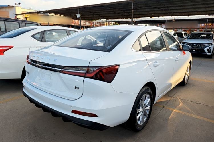 Used Roewe i5 2026 Model 1.5L CVT Luxury Version Rear Right 45 Deg