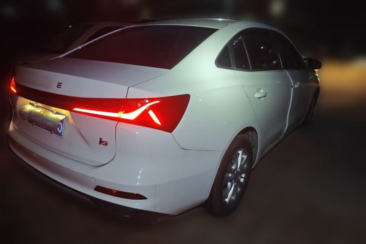 Used Roewe i5 2026 Model 1.5L Manual Comfort Version Rear Right 45 Deg