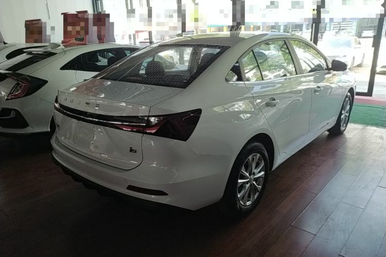 Used Roewe i5 2026 Model 1.5L CVT Luxury Version Rear Right 45 Deg