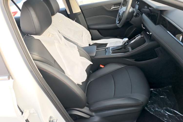 Used Roewe i5 2026 Model 1.5L CVT Luxury Version Right Front Seat