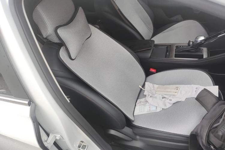 Used Roewe i5 2026 Model 1.5L CVT Luxury Version Right Front Seat