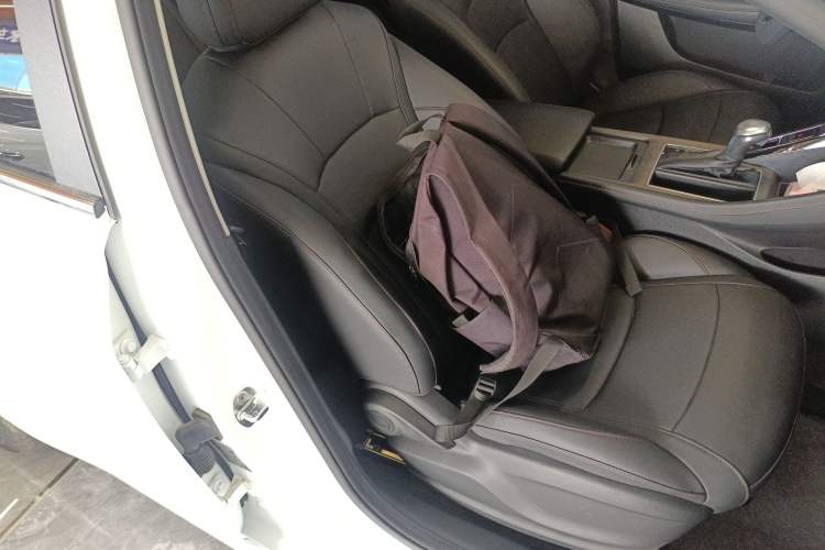 Used Roewe i5 2026 Model 1.5L CVT Luxury Version Right Front Seat