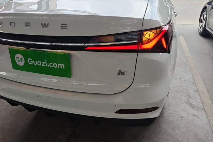 Used Roewe i5 2026 Model 1.5L CVT Luxury Version Right Rear Taillight