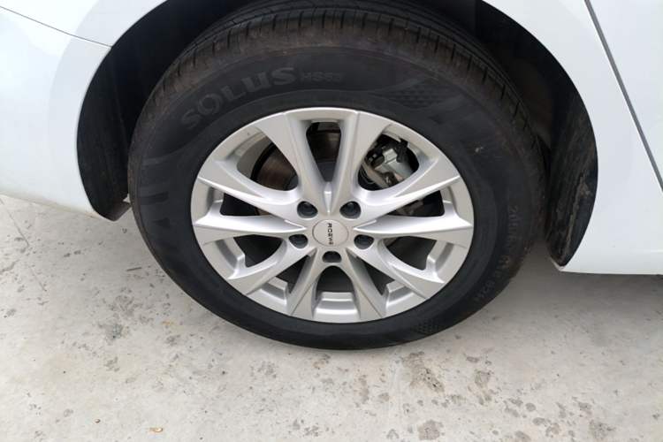 Used Roewe i5 2026 Model 1.5L CVT Luxury Version Right Rear Wheel Hub
