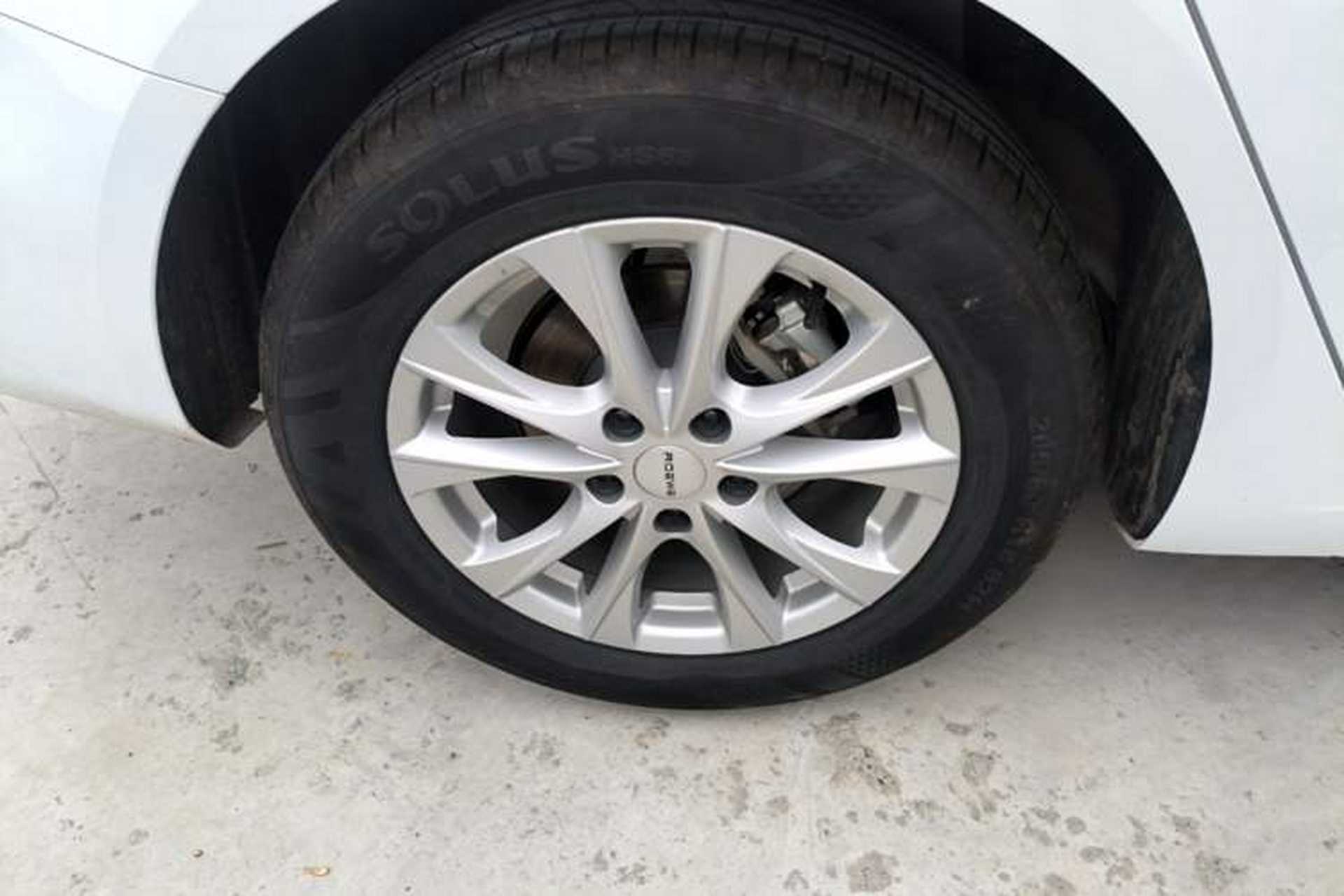 Used Roewe i5 2026 Model 1.5L CVT Luxury Version Right Rear Wheel Hub