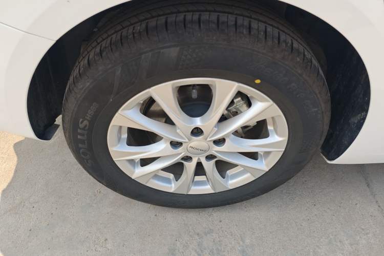Used Roewe i5 2026 Model 1.5L CVT Luxury Version Right Rear Wheel Hub