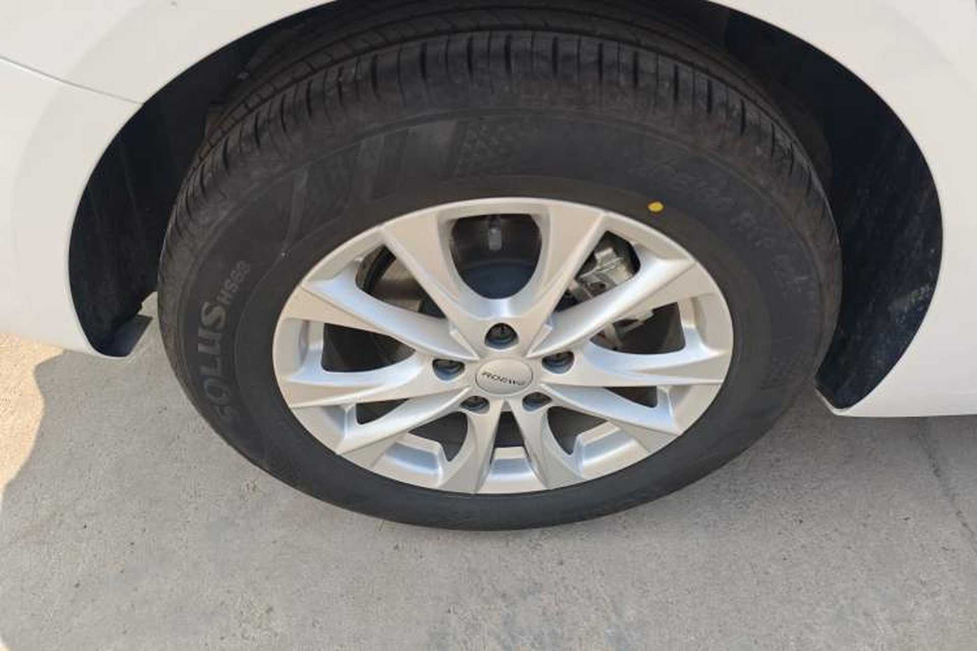 Used Roewe i5 2026 Model 1.5L CVT Luxury Version Right Rear Wheel Hub