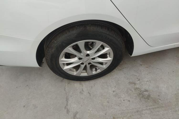 Used Roewe i5 2026 Model 1.5L CVT Luxury Version Right Rear Wheel Hub