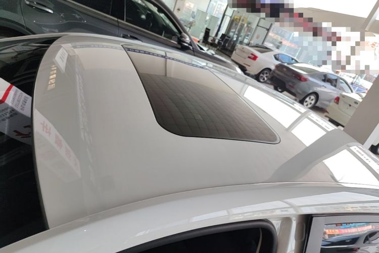 Used Roewe i5 2026 Model 1.5L CVT Luxury Version Roof