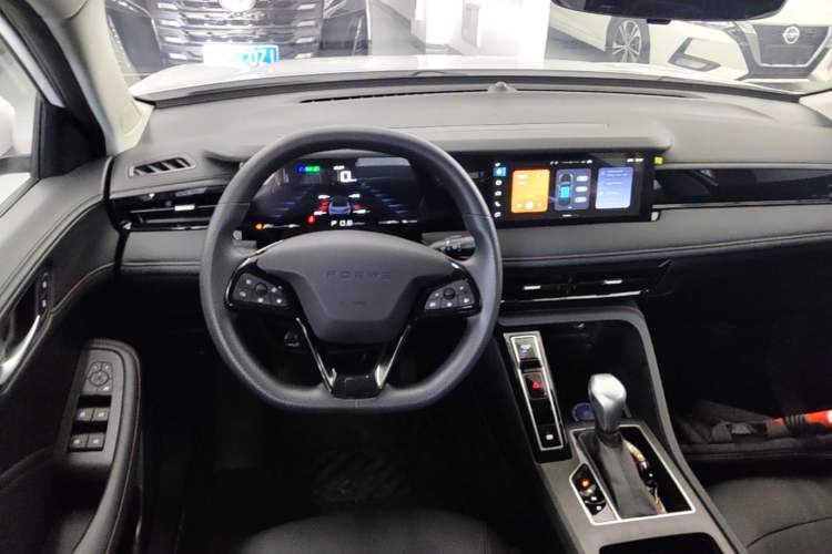 Used Roewe i5 2026 Model 1.5L CVT Luxury Version Steering Wheel
