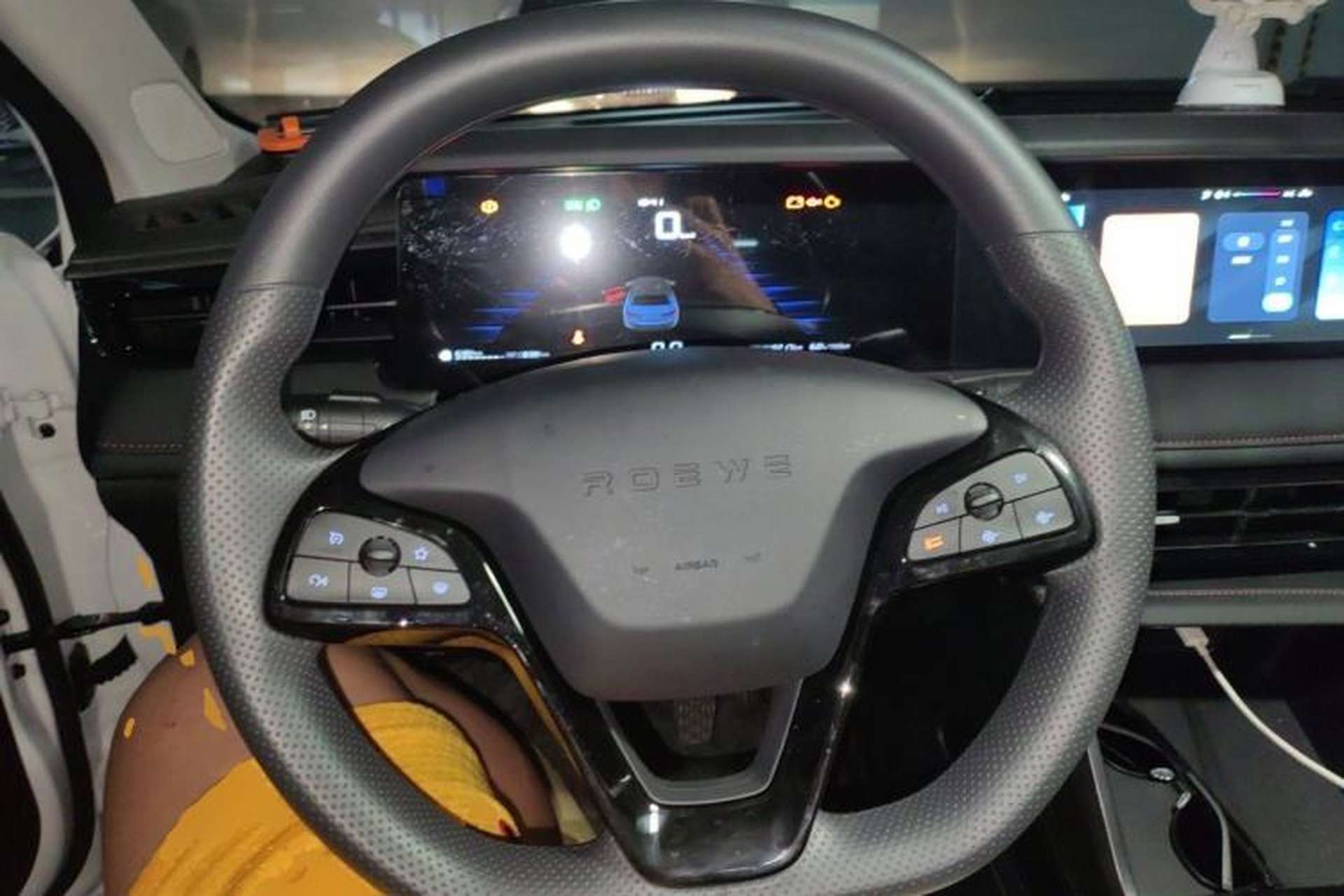 Used Roewe i5 2026 Model 1.5L Manual Comfort Version Steering Wheel