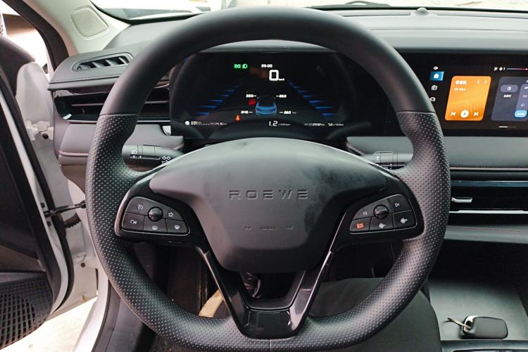 Used Roewe i5 2026 Model 1.5L Manual Comfort Version Steering Wheel