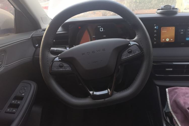 Used Roewe i5 2026 Model 1.5L Manual Comfort Version Steering Wheel