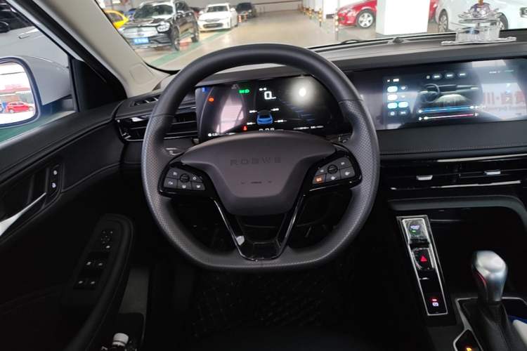 Used Roewe i5 2026 Model 1.5L CVT Luxury Version Steering Wheel