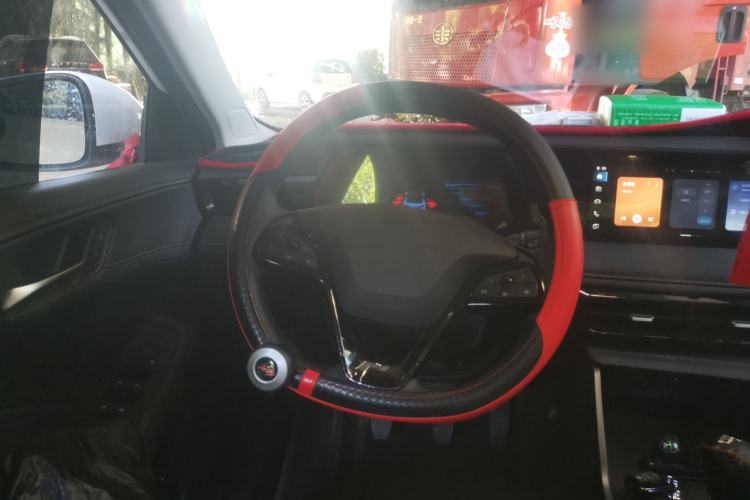 Used Roewe i5 2026 Model 1.5L Manual Comfort Version Steering Wheel