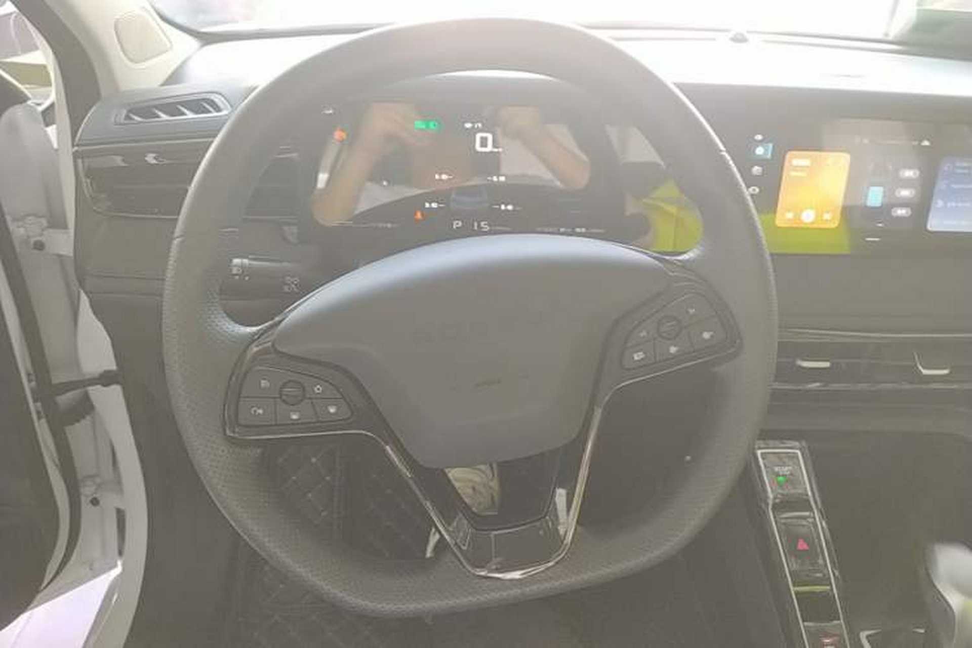Used Roewe i5 2026 Model 1.5L CVT Luxury Version Steering Wheel