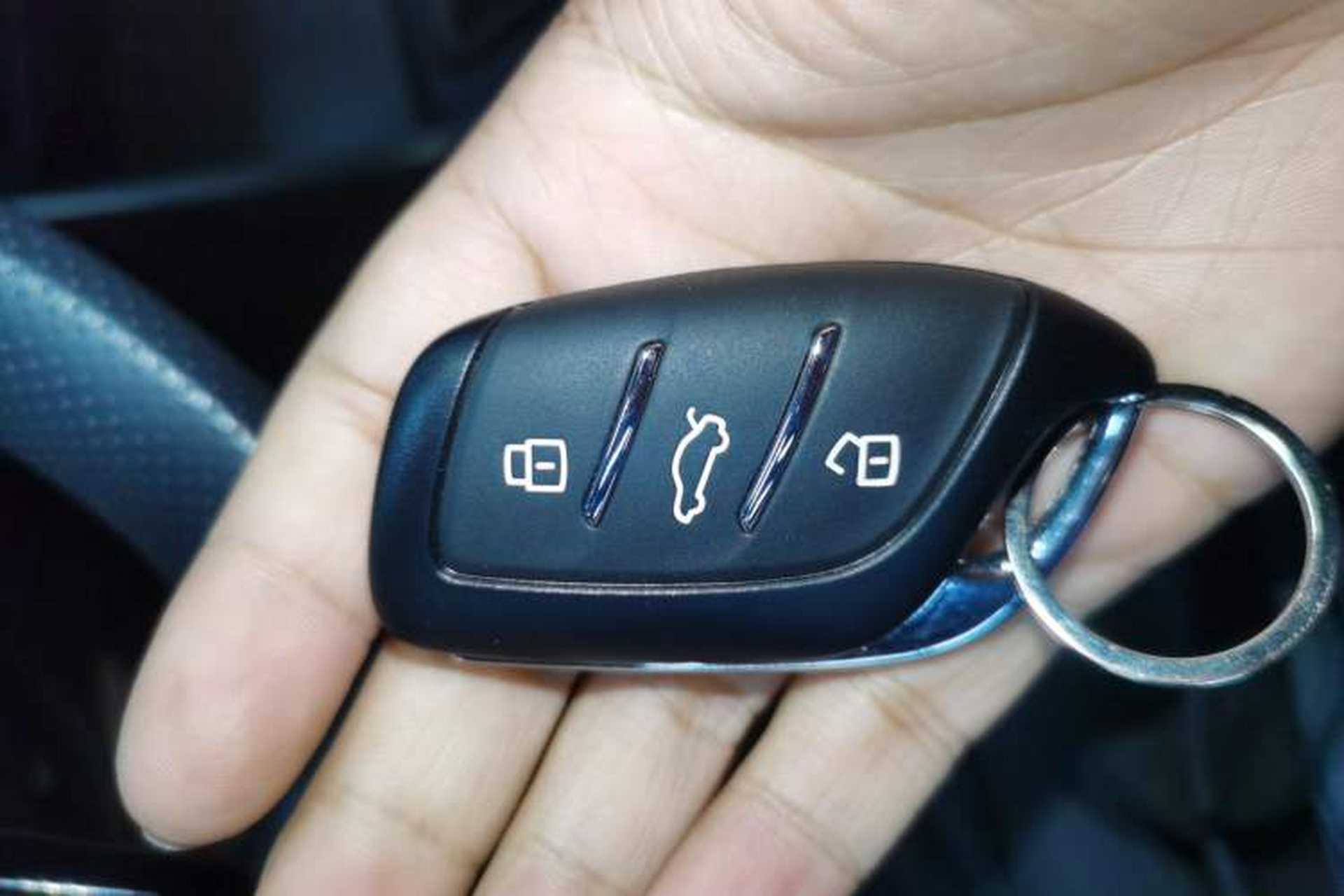Used Roewe i5 2026 Model 1.5L Manual Comfort Version Vehicle Key