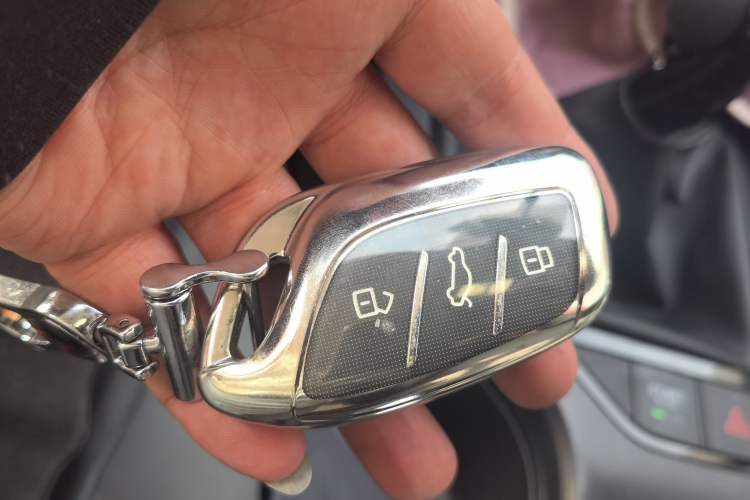 Used Roewe i5 2026 Model 1.5L Manual Comfort Version Vehicle Key
