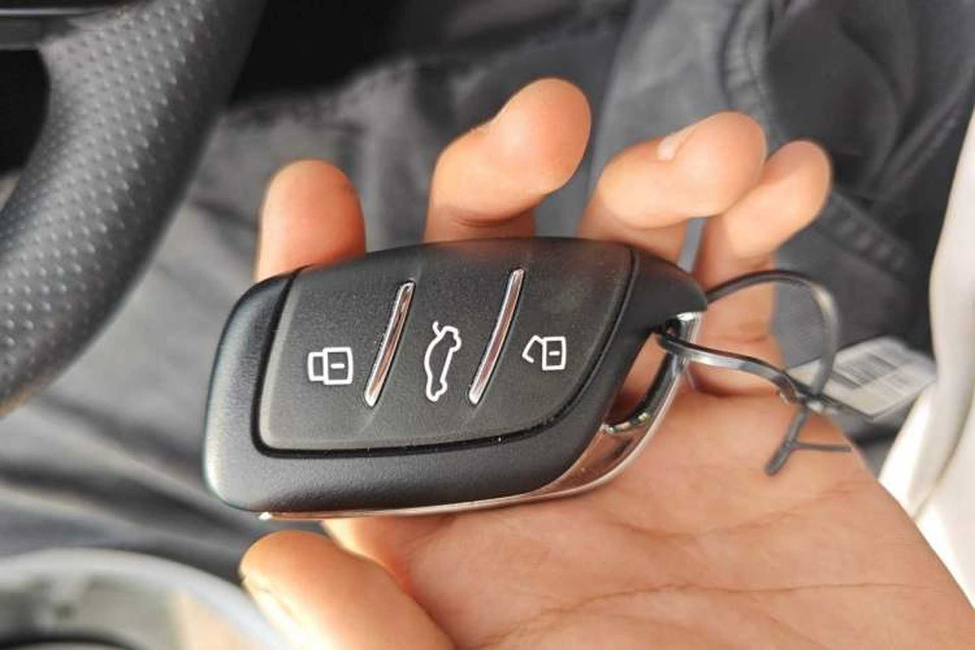 Used Roewe i5 2026 Model 1.5L Manual STD Vehicle Key