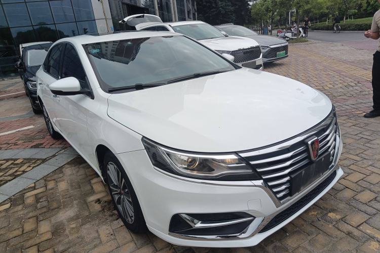 Used Roewe i6 2019 PLUS 1.6L CVT 4G Connected Flagship Deluxe Edition Front Right 45 Deg