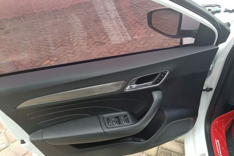 Used Roewe i6 2019 PLUS 1.6L CVT 4G Connected Flagship Deluxe Edition Left Front Door Interior