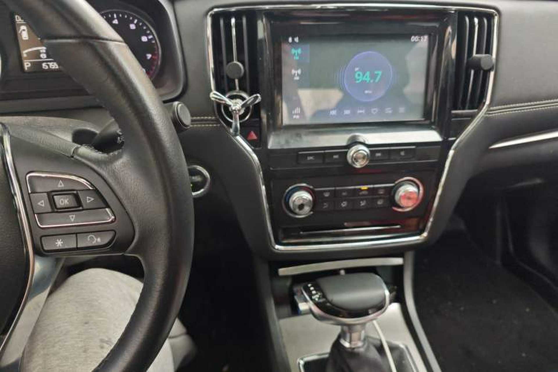 Used Roewe i6 2017 20T Automatic Flagship Edition Audio And AC Panel
