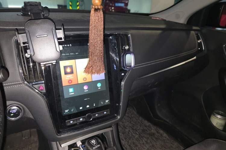 Used Roewe i6 2017 20T Automatic Internet ZhiZun Edition Audio And AC Panel