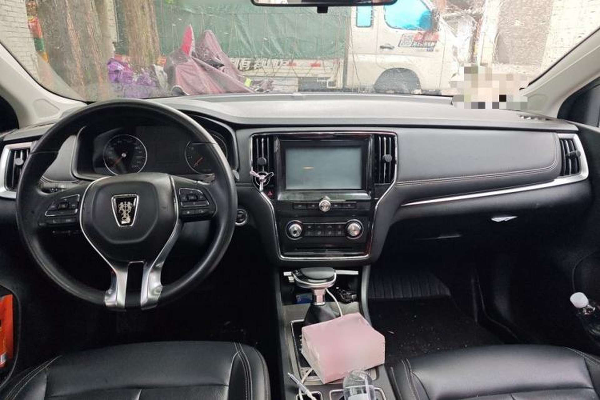 Used Roewe i6 2017 20T Automatic Flagship Edition Center Console