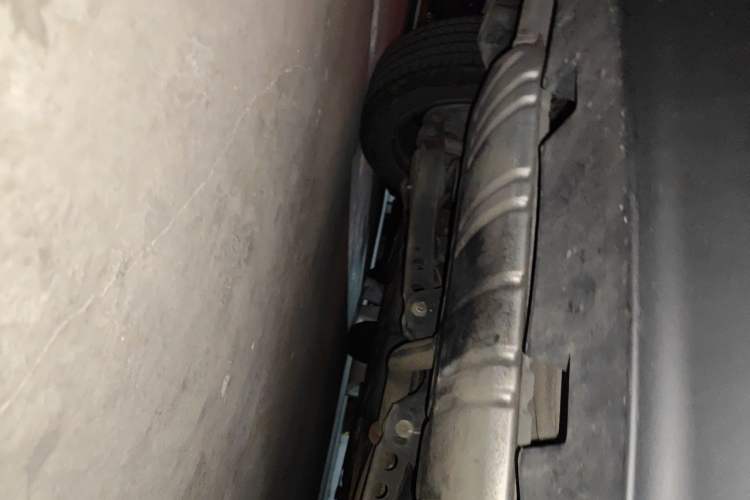 Used Roewe i6 2017 20T Automatic Internet ZhiZun Edition Chassis Front Left