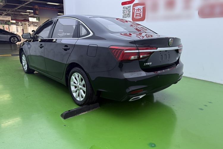 Used Roewe i6 2017 20T Manual Luxury Edition Exterior 2