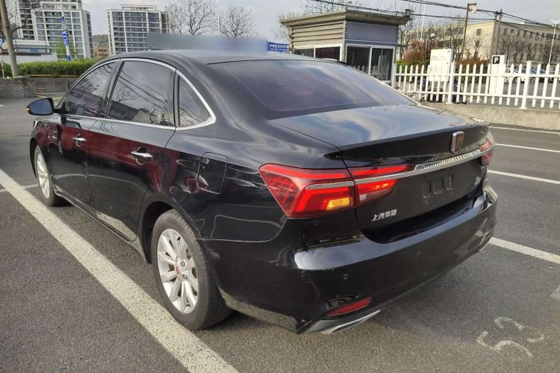 Used Roewe i6 2017 20T Automatic Flagship Edition Exterior 2