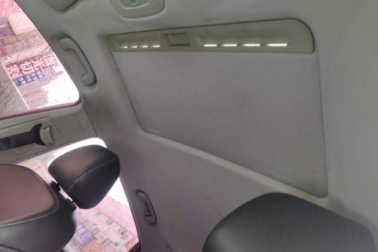 Used Roewe i6 2017 20T Automatic Flagship Edition Headliner