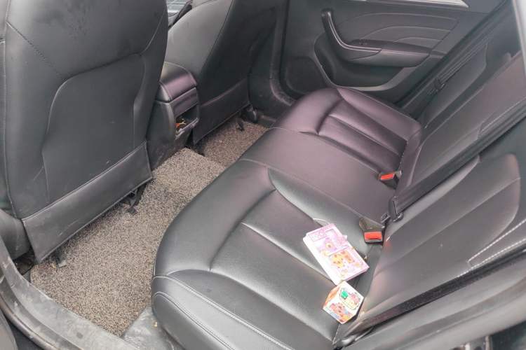 Used Roewe i6 2017 20T Automatic Flagship Edition Left Rear Seat