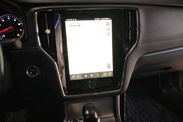 Used Roewe i6 2017 20T Automatic Internet Smart Edition Audio And AC Panel