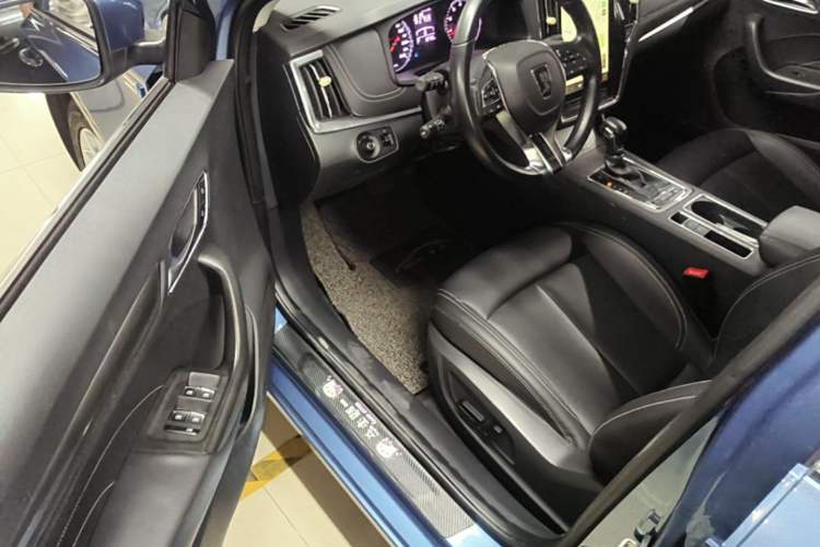 Used Roewe i6 2017 20T Automatic Internet Smart Edition Driver Seat