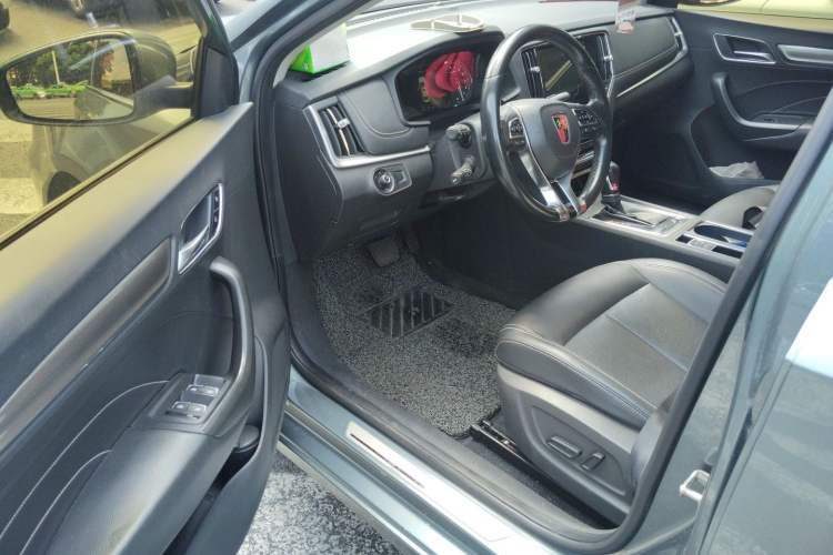 Used Roewe i6 2017 20T Automatic Internet ZhiZun Edition Driver Seat