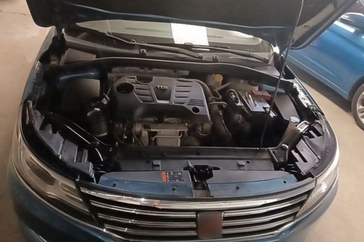 Used Roewe i6 2017 20T Automatic Internet Smart Edition Engine Bay