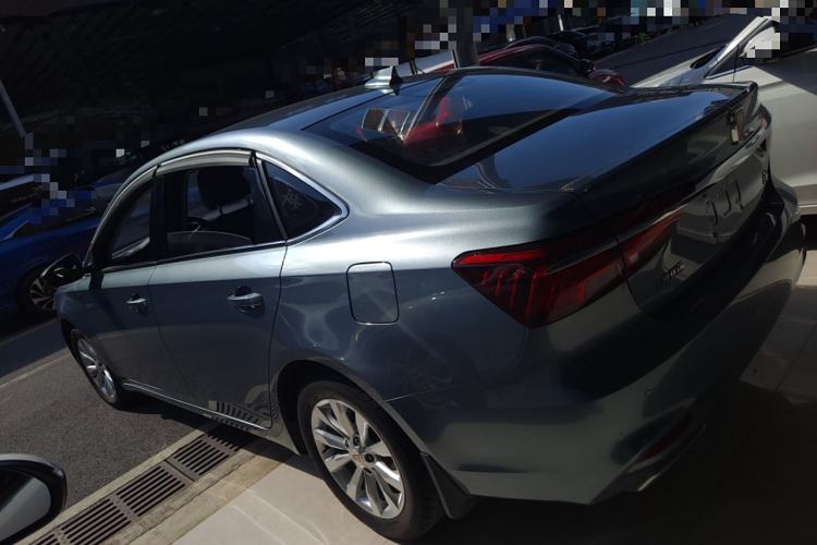 Used Roewe i6 2017 20T Manual Luxury Edition Exterior 5