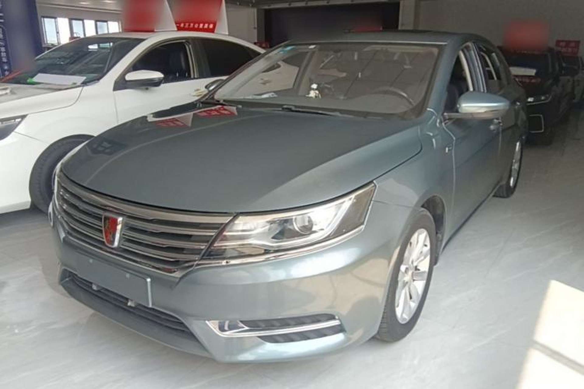 Used Roewe i6 2017 20T Automatic Internet Smart Edition Front Left 45 Deg