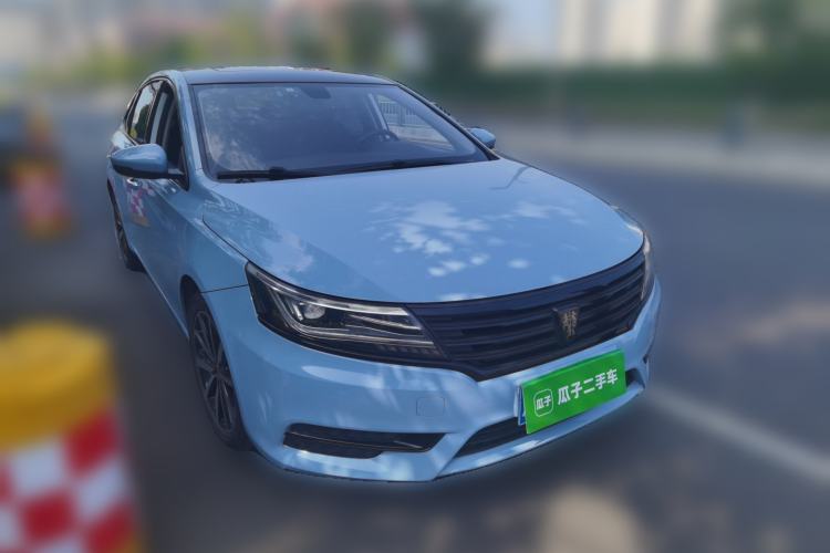 Used Roewe i6 2017 20T Automatic Internet ZhiZun Edition Front Right 45 Deg