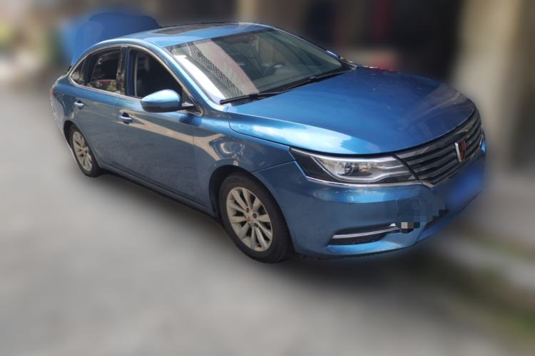Used Roewe i6 2017 20T Manual Luxury Edition Front Right 45 Deg