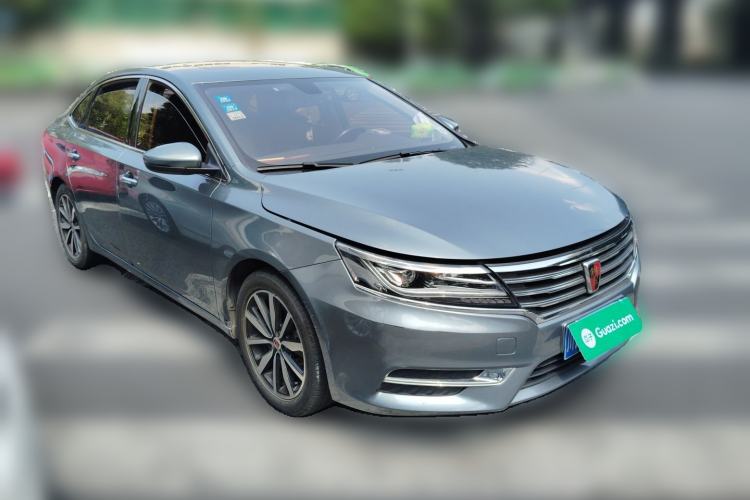 Used Roewe i6 2017 20T Automatic Internet ZhiZun Edition Front Right 45 Deg
