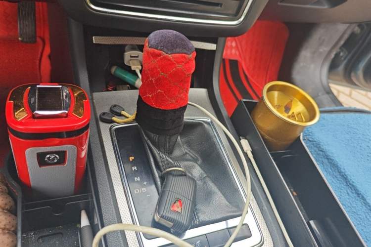 Used Roewe i6 2017 20T Automatic Flagship Edition Gear Lever