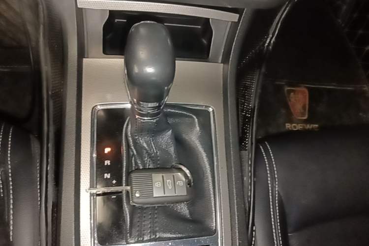 Used Roewe i6 2017 20T Automatic Internet Smart Edition Gear Lever